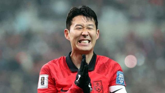 벌써 팬들 원성 폭발…손흥민 프리시즌 부진 원인으로 홍명보 감독 지목됐다