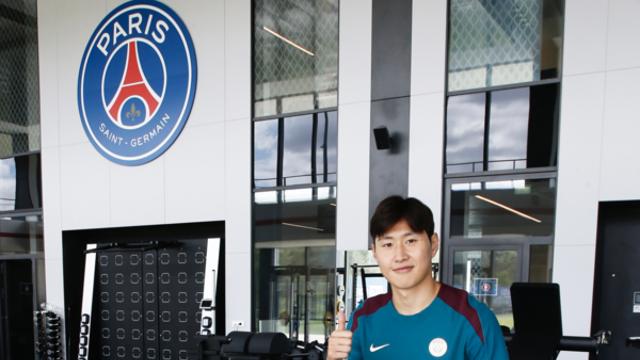 '메디컬 완료!' 이강인, 건강하게 휴가 복귀... '나폴리 제안 거절' PSG 잔류 전망
