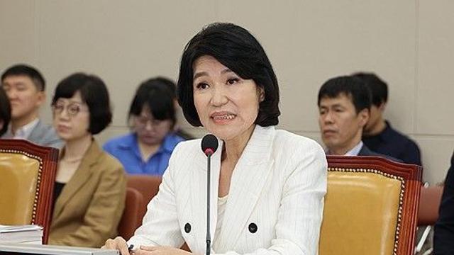 이진숙, 과거 발언 비판에 