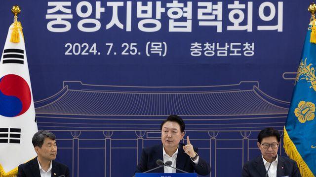 윤 대통령, 저출생‧외국인 인력 방안 놓고 시도지사와 3시간 토론