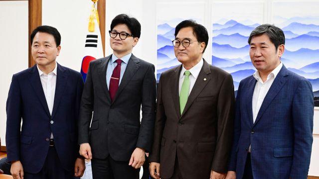 [포토] 우원식 국회의장 '한동훈 국민의힘 신임 대표 접견'