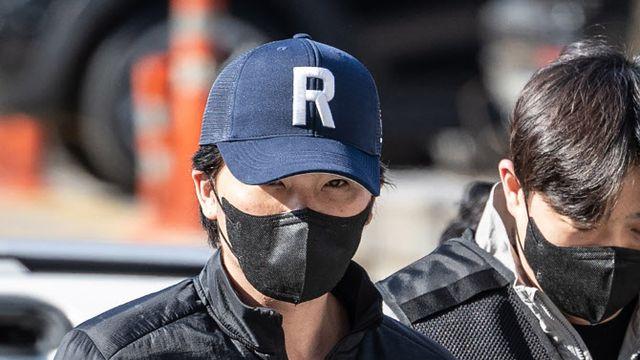국가대표 야구선수의 몰락…오재원 징역 2년 6개월 선고