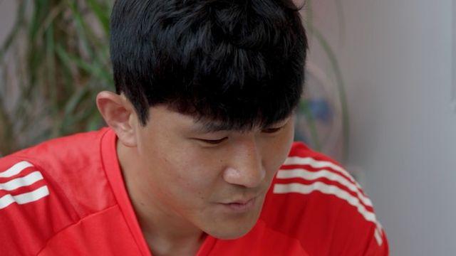 '돌아온 괴물' 김민재, 언어 장벽까지 깨부순다...독일어 '열공 모드'→주장 완장 맡긴 이유 있었네
