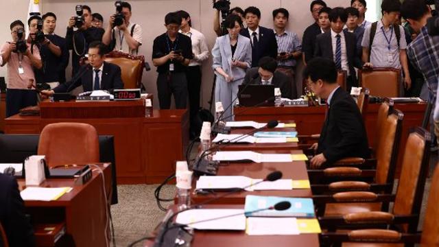 '尹탄핵 청원 청문회' 증인 전원 불참… 정청래 