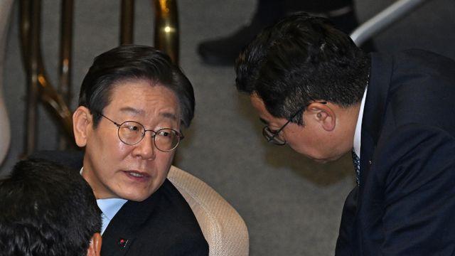 [포토] 대화하는 이재명·박찬대