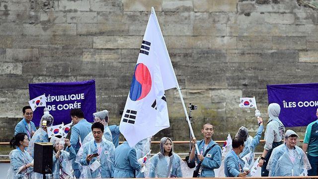 한국이 북한 둔갑 '충격 실수'...IOC, SNS 한국어 계정 사과→장미란 차관 등 기자회견 예정