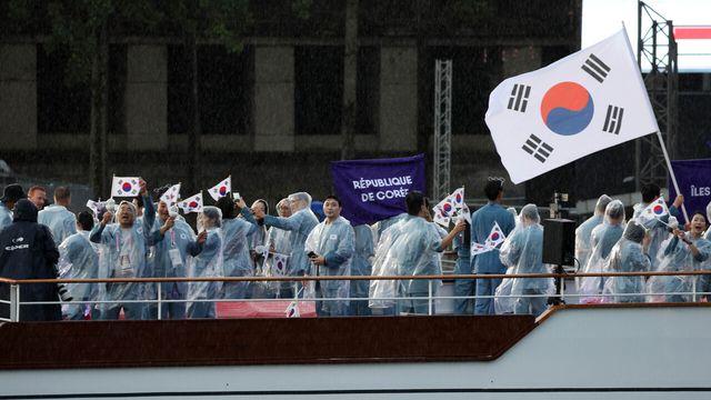 한국을 북한으로 소개…바흐 IOC 위원장, 윤 대통령에 사과 전화