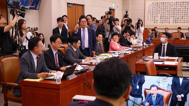 野 ‘영부인 야밤 카톡…윤 대통령 뭐 했나’ 與 ‘비아냥‧조롱이다’
