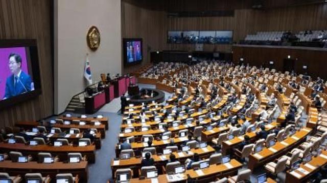 방송법도 단독 처리...방문진법 3차 필리버스터 시작