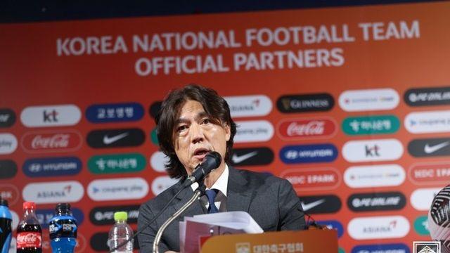 [IN PRESS] 90도 사과 후 취임사...홍명보 감독 