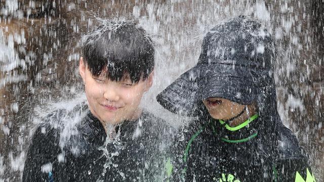비 많이 내렸던 올해 장마 끝...당분간 '아열대 날씨' 전망