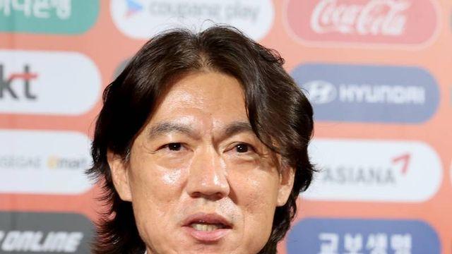 유럽 다녀온 홍명보, 31일엔 부산 간다…U-19 대표팀 경기 참관