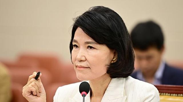 이동관·김홍일 이어 이진숙도…野 '탄핵 발의 초읽기'