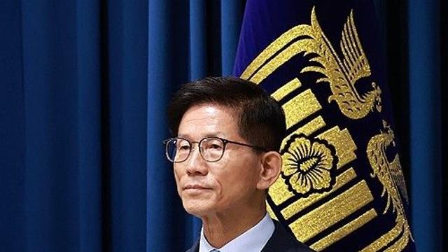 野, 김문수 노동장관 지명에 