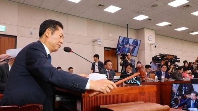 25만원 지급법·노란봉투법, 법사위 통과…野 강행처리 與 반발(종합)