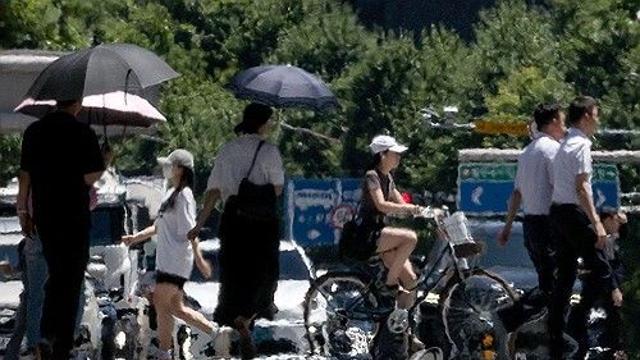 [내일날씨] 낮 최고 36도 불볕더위 계속…곳곳 소나기
