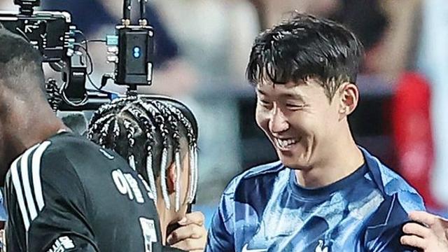 박터지는 경쟁률 뚫고 '3년만'에 손흥민 유니폼 받은 이승우의 한마디, 다 빵 터졌다