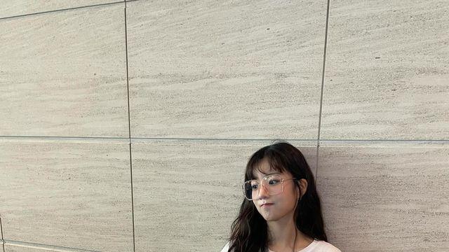 윤보미, 일상 속 빛나는 스타일링 