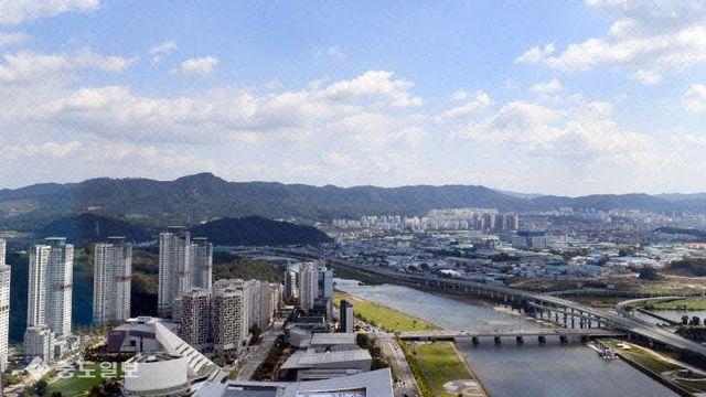 [날씨] 주말 불볕더위…낮 기온 34도까지 올라