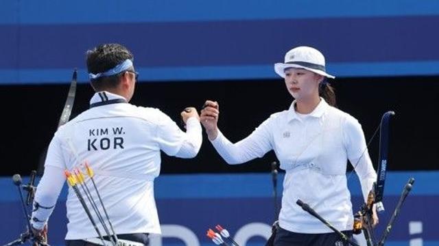 [1보] 임시현·김우진, 올림픽 양궁 혼성전 은메달 확보…2관왕 보인다