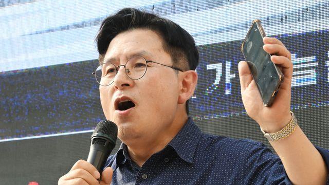 [포토]부정선거 수사촉구 외치는 황교안 전 총리