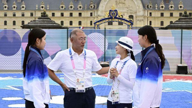 [파리 2024] 정의선 회장, 양궁 '맏언니' 전훈영 헌신 격려