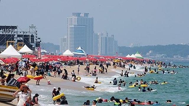 강원 동해안 해수욕장 주말 방문객 109만명 넘어서