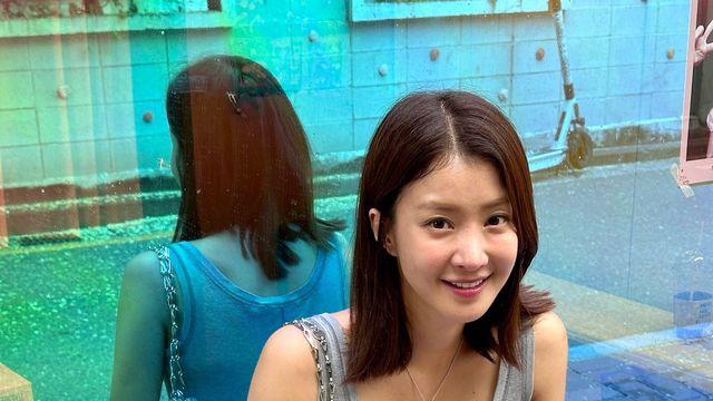 이시영, 밀착 원피스에도 굴욕 없는 완벽한 실루엣