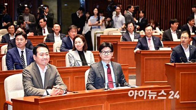 '탕평'보단 '내편'…'한동훈호' 순항 가능할까