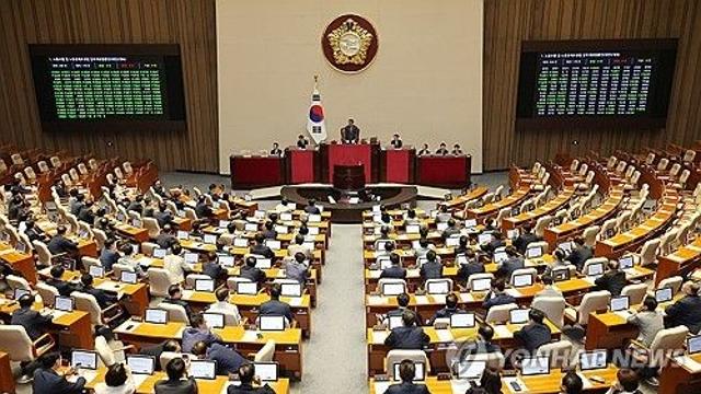 정부, '노란봉투법·25만원법' 접수…이달 20일 거부권 시한
