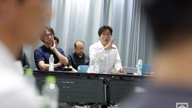 홍명보 감독, MIK 워크숍 참석…“의미 있는 시간, 현장에 전달될 수 있도록 할 것”