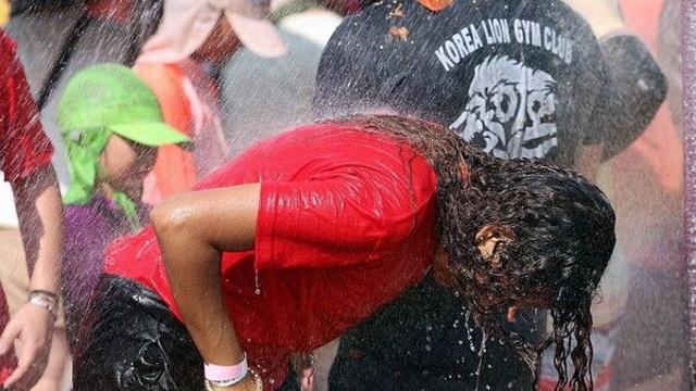 [날씨]오늘 전국 곳곳 체감온도 35도 내외…강원산지·남부지방 소나기