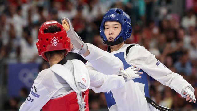 [파리 2024] 김유진, 세계 1위 꺾고 결승 진출…은메달 확보