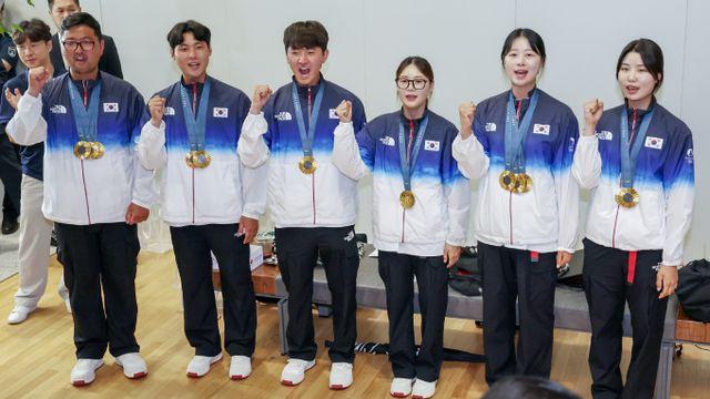 역대 '최다 인원' 일본… '소수 정예' 한국에 '종합순위' 밀리나?