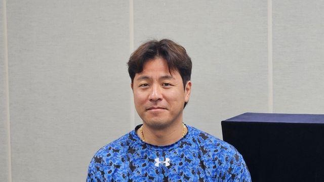 데뷔 21년 차에 첫 월간 MVP, 강민호의 굳은 다짐…