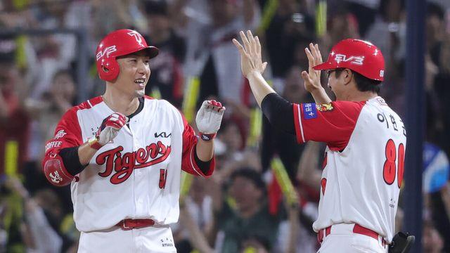 선두 KIA, 극적인 끝내기 승리… LG 오스틴은 '동일 투수 상대 한 이닝 연타석 홈런' 기록