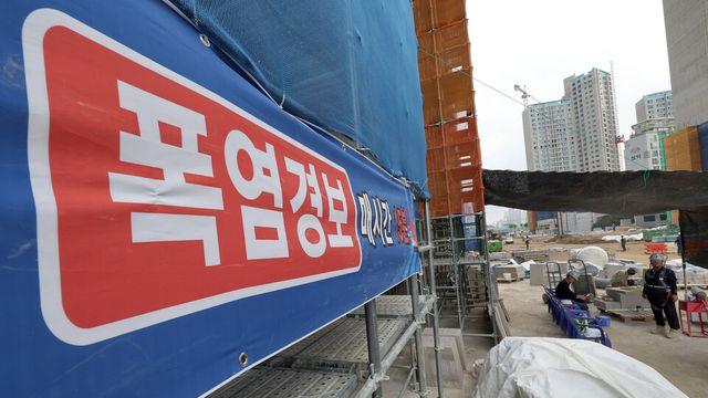 주말에도 전국 대부분 폭염특보...온열 환자 2077명