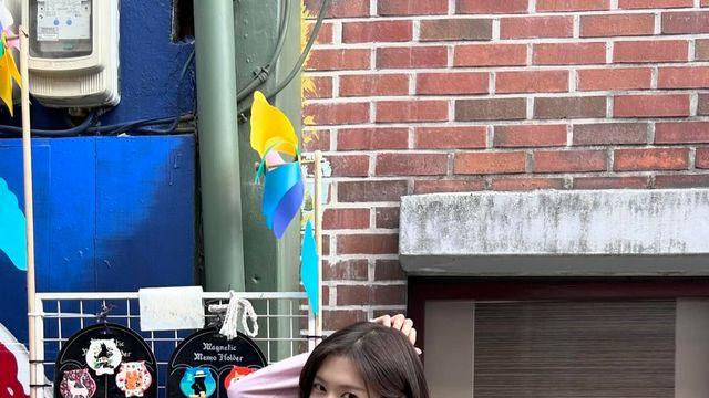 정소민, 무더운 날씨에 청량감 안기는 청반바지 패션