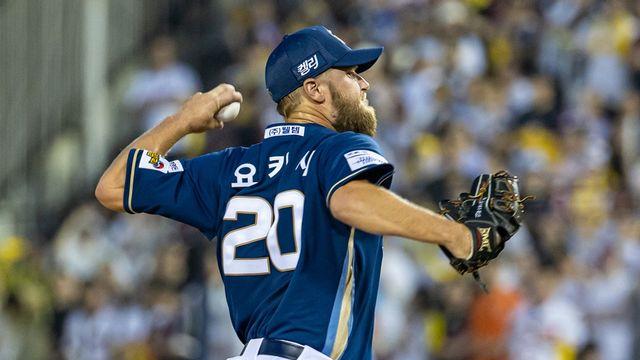 1이닝 10실점 '대실망' VS 2⅔이닝 무실점 '기대'…롤러코스터 탔던 요키시 투구 [잠실 현장]