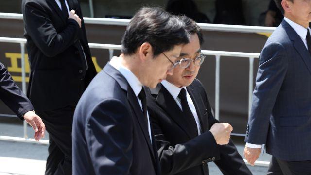 '김경수 복권' 진실공방…이재명 측 
