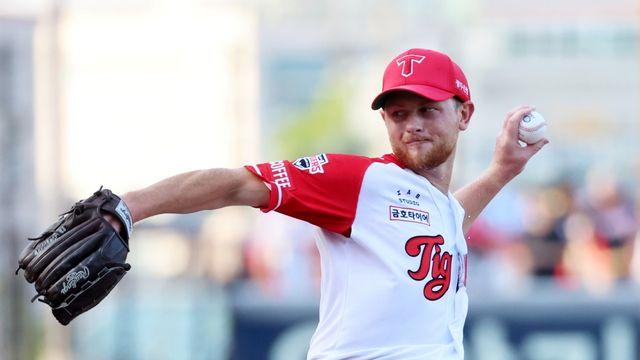 '우승청부사 기대했는데' KIA 라우어, KBO 데뷔전 낙제점…삼성전 3⅓이닝 4실점 부진 [광주 라이브]