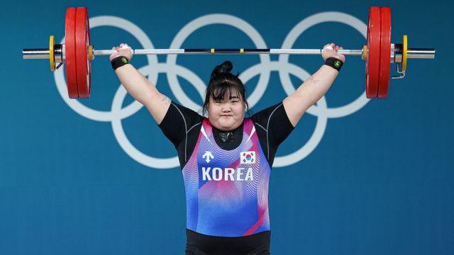 '299㎏' 박혜정, 인상 한국 신기록 작성...장미란 후 첫 銀 수상 [2024 파리]