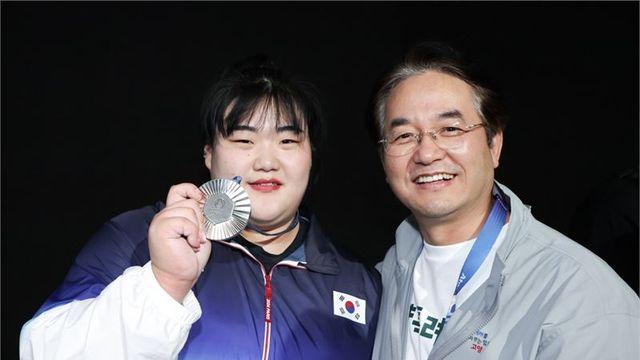 이동환 고양시장, 역도 은메달리스트 박혜정 격려
