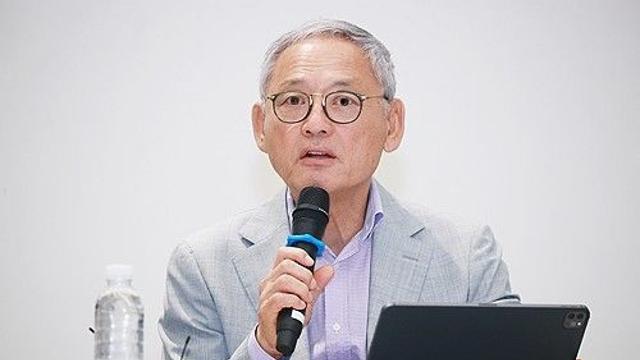 유인촌 