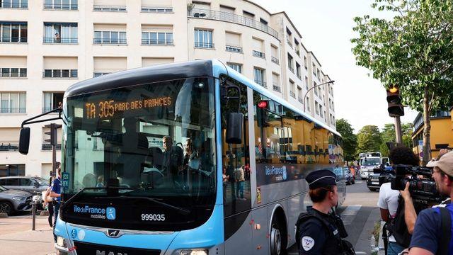 북한 논란→찜통 버스→식사 거부…파리가 세계에 남긴 옥에 티 [파리 올림픽 결산③]