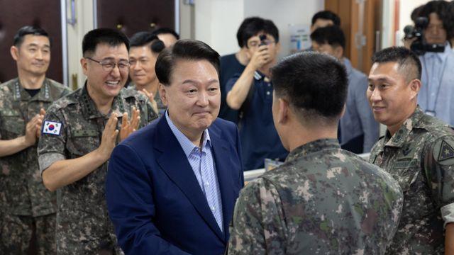 윤 대통령 지지율, 전주보다 0.8%p 상승한 33.6％[리얼미터]