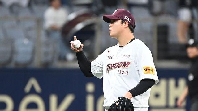 조상우 '통증 제발'+좌승현 햄스트링 부상 '4주' 이탈…'순위표에 영향 미칠' 1군 엔트리 변동