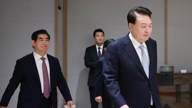 尹, '김경수 복권'…한동훈 반대에도 강행한 이유는