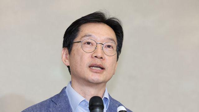 “내 역할 고민해 보겠다”… 김경수 전 경남지사, 과연 어떤 선택하게 될까?