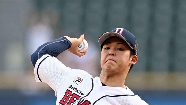 시라카와, 두산과 계약 연장 가능성…이승엽 감독 “브랜든 이 주까지 투구 힘들 듯”